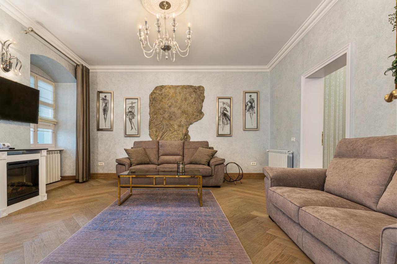 Krone Apartment 布拉索夫 外观 照片